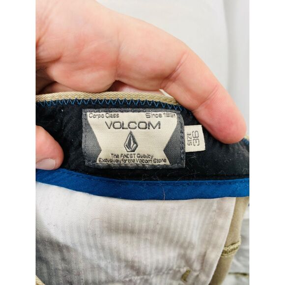 Volcom Men's Short's Tan Flat Front Knee Length Pockets Size 36 - Picture 6 of 8